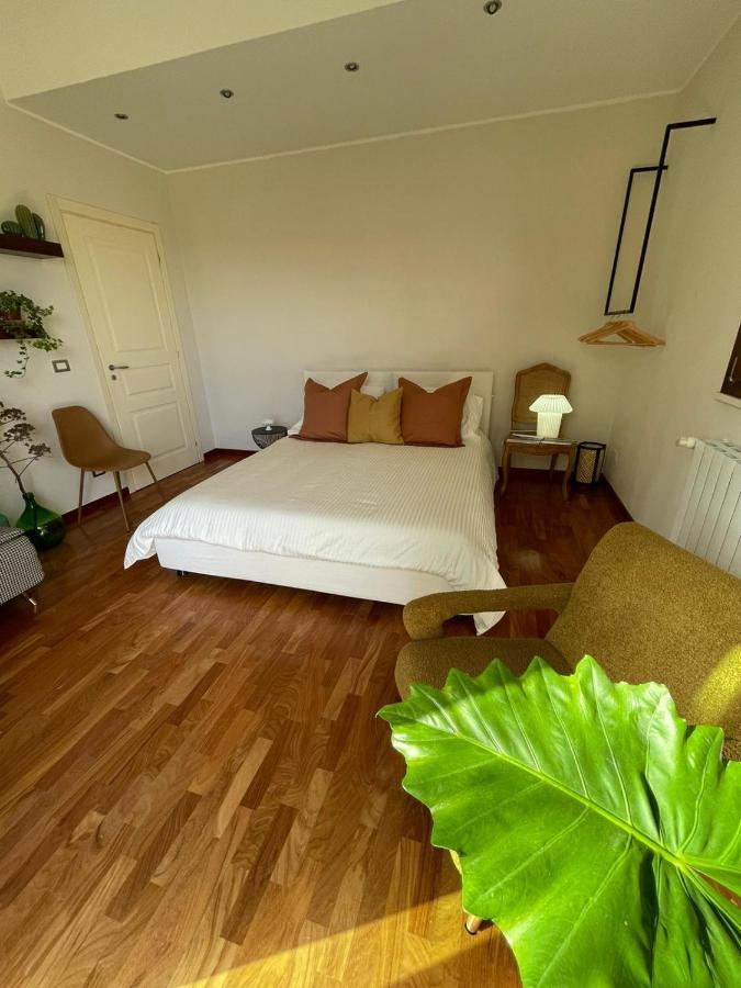 The Room Syracuse Extérieur photo